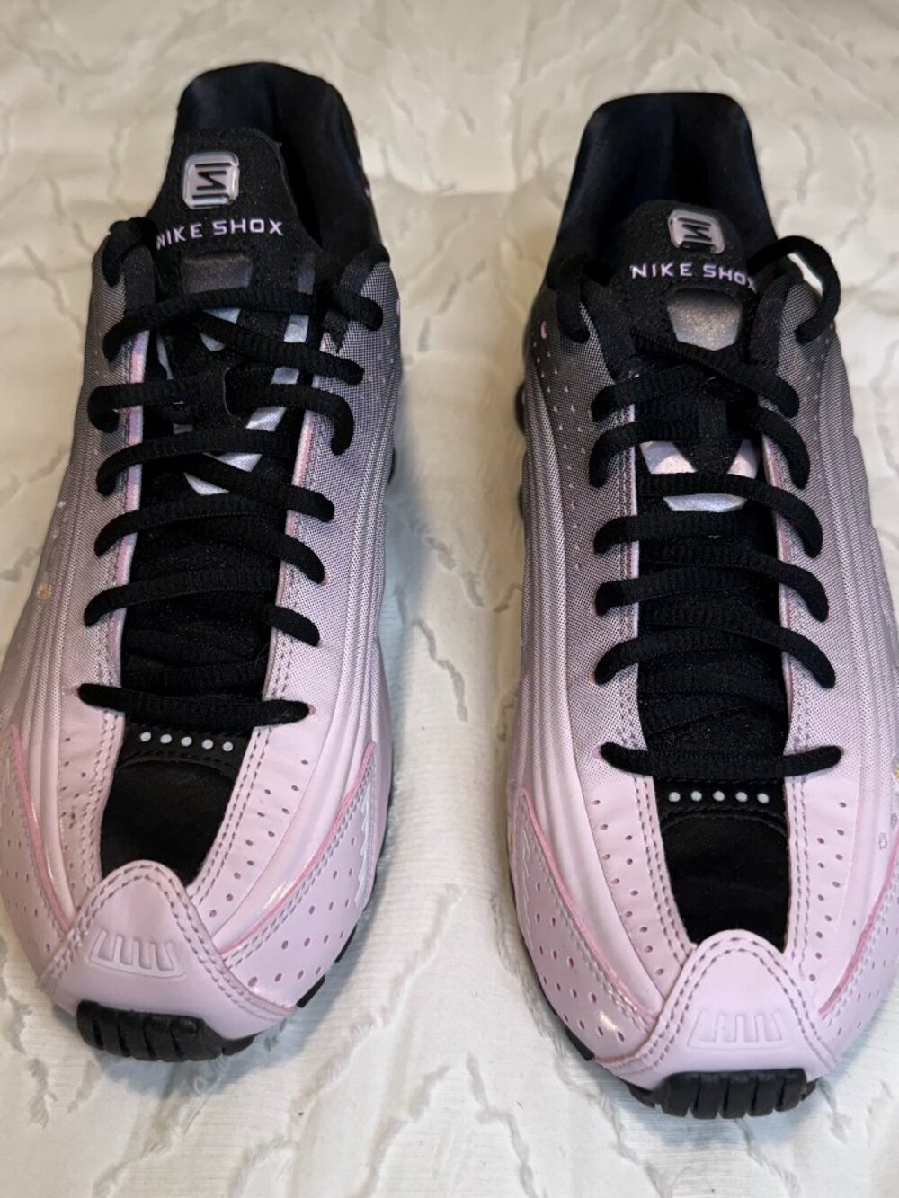BRAND NEW Never Worn! Nike Shox R4 Box with no lid. Women's 6 Pink fade/Black.